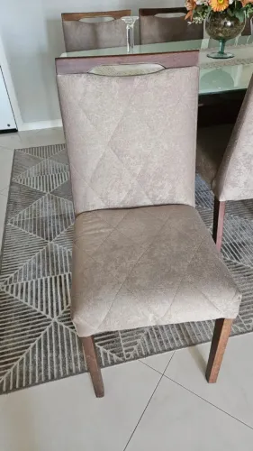 Vendo 6 Cadeiras Estofadas para Sala de Jantar - Excelente Estado