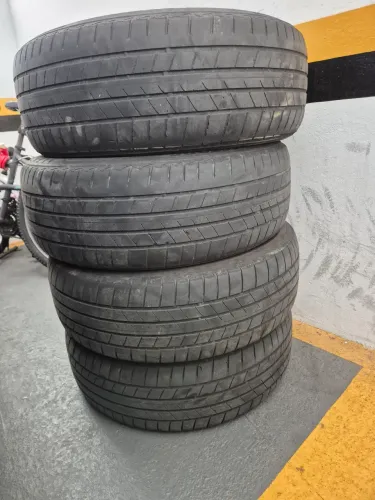Pneu Bridgestone 225/55 R18