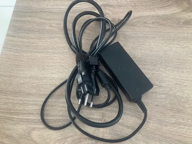 FONTE CARREGADOR DELL - MODELO LA45NM140 - 45W 19,5V 2,3A ORIGINAL PRETO