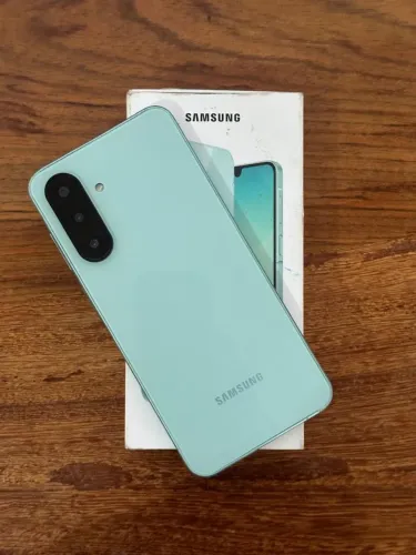 SAMSUNG A26 5G - 256GB (parcelas até 18x cartão)