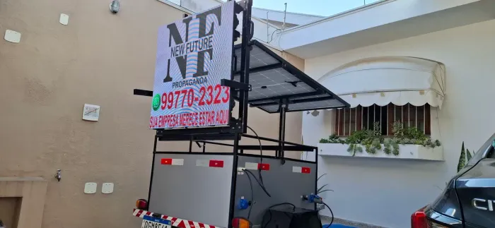 Painel de led outdoor móvel