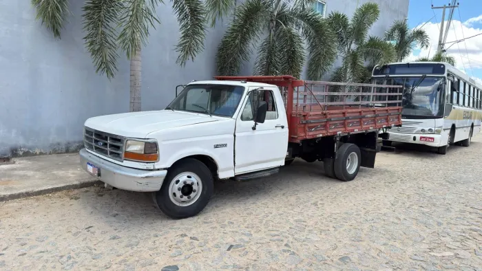 F4000 1997 motor MWM série 10