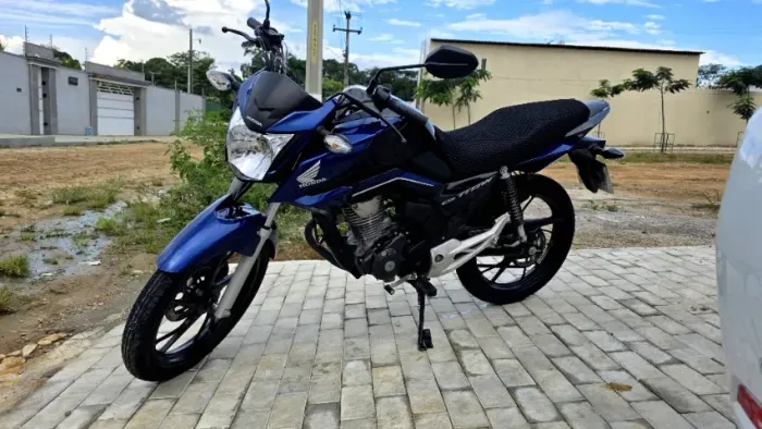 Vendo moto honda 2024
