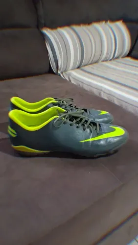 Chuteira Nike Mercurial
