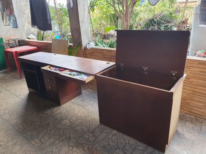 Mesa de Escritório em Madeira + Baú Organizador