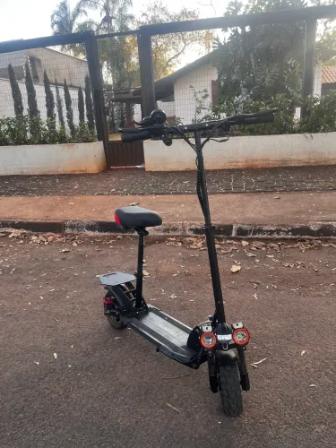 Patinete elétrico tomate com assento 60km/h