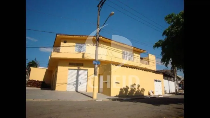 PREDIO COMERCIAL DE ESQUINA