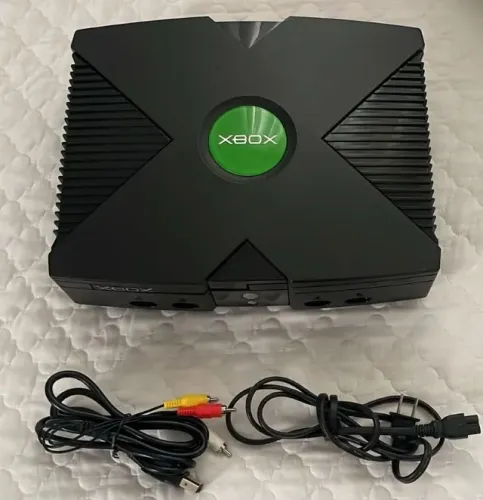 Xbox Classic, Com Hd de 1 Tera. Nao Acompanha Controle. Vai o Que Esta na Foto