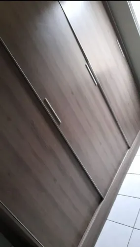 Vende-se mesa guarda roupa multiuso   Cômoda de cabeceira 