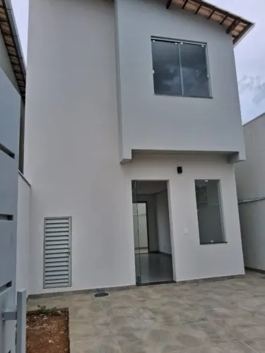 Vende se Sobrado 2 quartos 2 banheiros Vila Campos Aceita Financiamento
