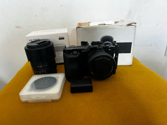 Sony ZV E10 + Viltrox 23mm