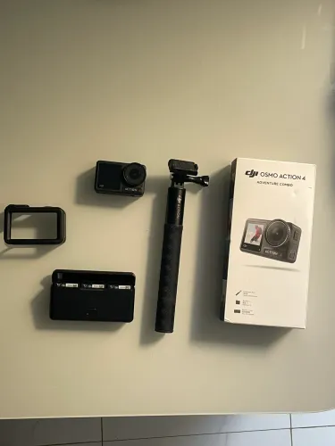 DJI Action 4 Combo Adventure 