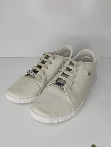 Tênis feminino