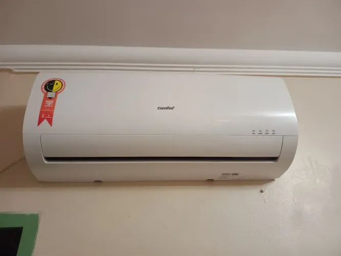 Ar condicionado split 9000 BTU/h