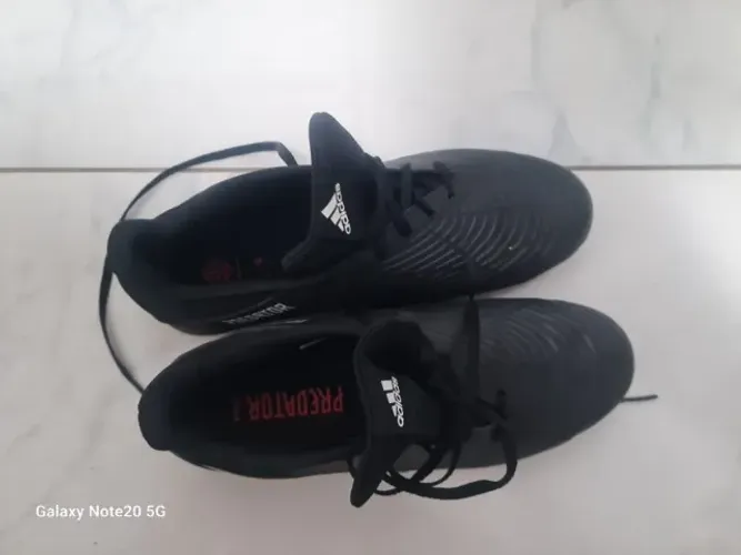 Chuteira futsal Adidas Predator nº 42