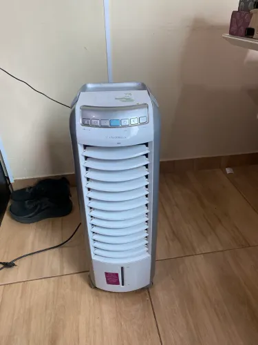 Climatizador Electrolux CL07F 6,6L 220V