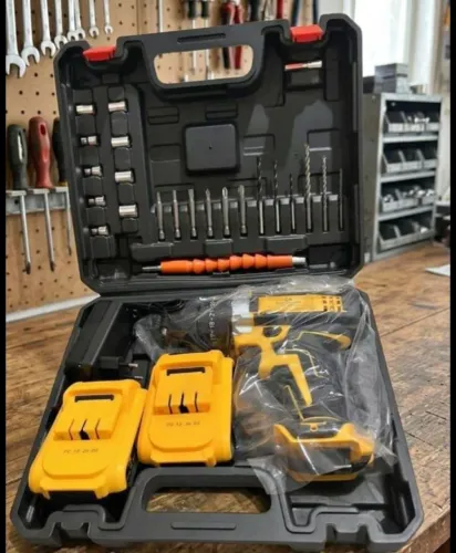 Furadeira/parafusadeira 48v com maleta e acessórios