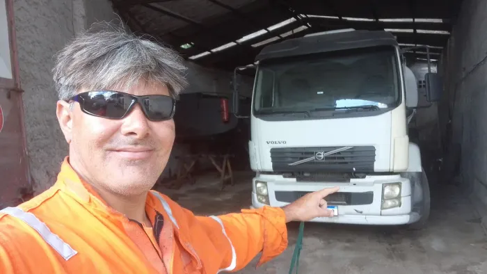 Motorista Carreteiro, Caminhão ou carro pequeno.