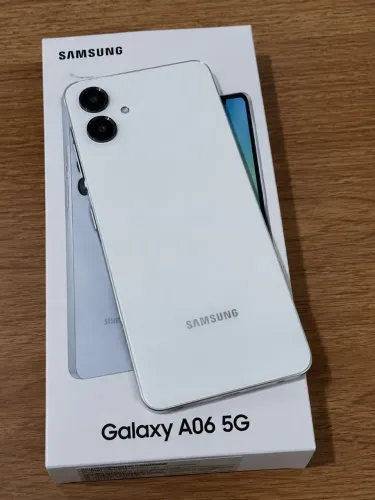 Vendo Samsung Galaxy A06 5G ótimo celular e novo