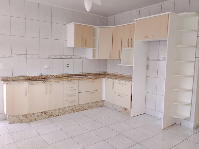 Jogo de cozinha usado