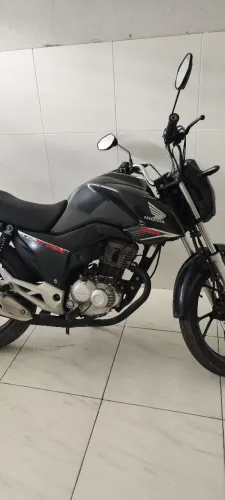 Vendo moto conservada moto muito boa