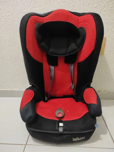 Cadeira infantil automóvel 