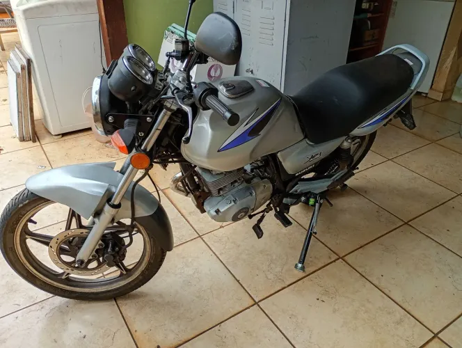 Suzuki yes 2007