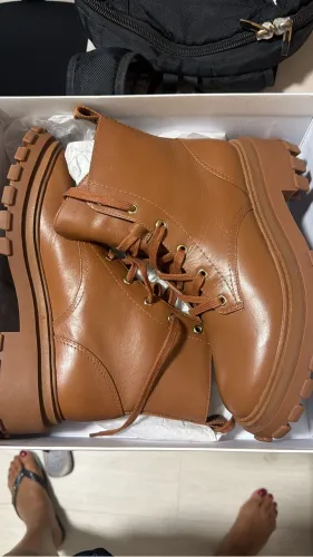 Bota Schutz