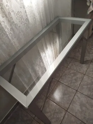 Vendo aparador de vidro