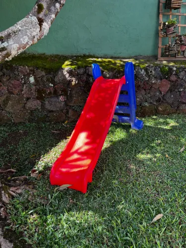 Escorregador infantil