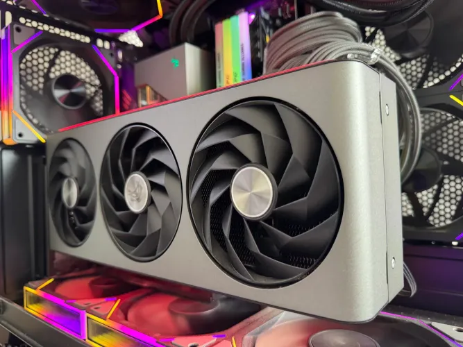 RX 7900xtx Sapphire Nitro+