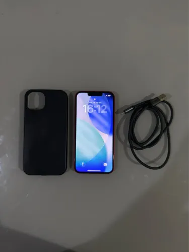 iPhone 13 128GB - Excelente Estado