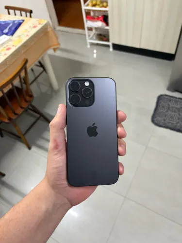 16 Pro Max 256GB (estado de novo)