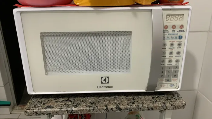 Microondas modelo MT030