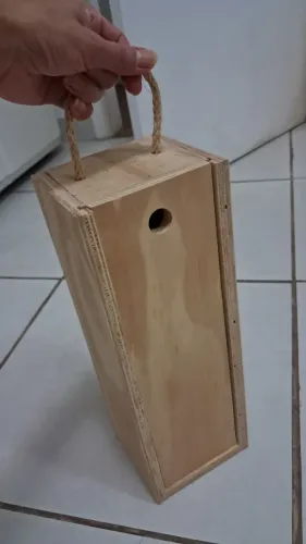 Porta vinho MDF