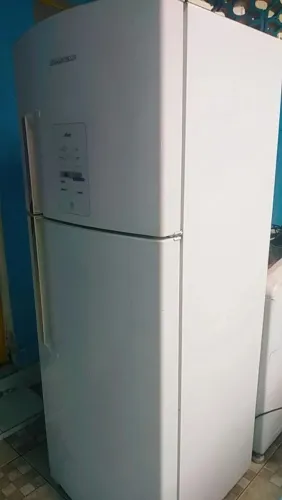 Vende-se Geladeira frost free