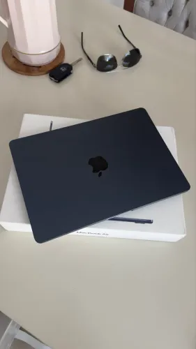 Macbook M5 16gb 1T SSD (midnight)
