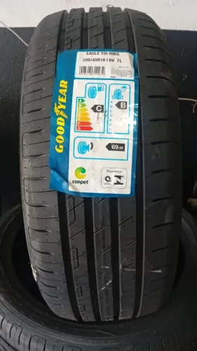 Pneu 205/45/18 Goodyear (aro 18 novo) perfil baixo City Virtus Jetta Onix Gol Punto Bravo
