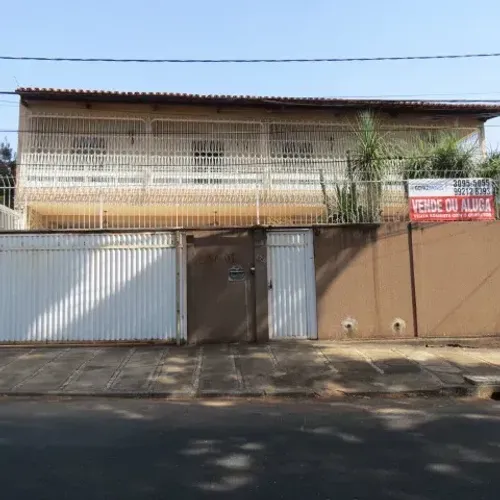 Sobrado para venda ou aluguel no Setor Sul