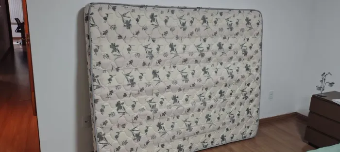 Vendo Colchão de casal 