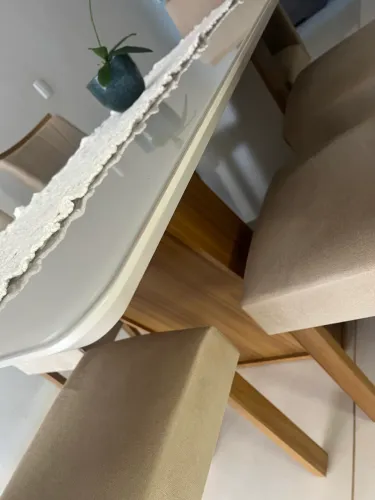 Conjunto mesa + 6 cadeiras madeira com tampo.