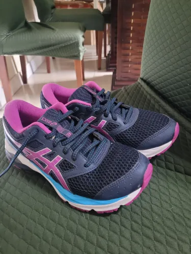 Tênis Asics Feminino Gel Shogun 3<br>4.8<br>20 avaliações<br><br><br><br><br><br><br><br><br><br><br>