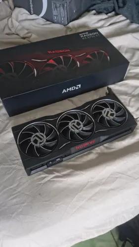 RX 6750XT Founders Edition 