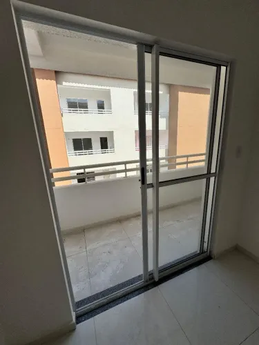Alugo apartamento semi mobiliado no Condomínio Gran Village Araçagy 1