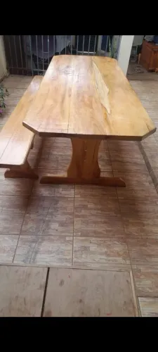 Mesa e banco garapa