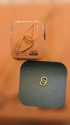 Dois pares de brincos, ouro 18k