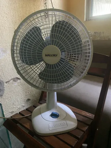 Ventilador mallory pequeno de 30 cm
