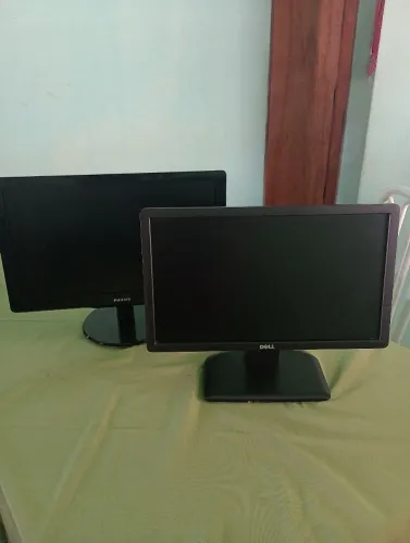 2 monitores para computador (Dell E1912hz e Philips 200v4l)
