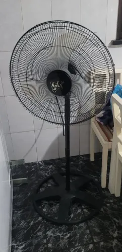 Ventilador de pé