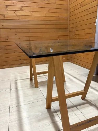 Mesa de vidro 